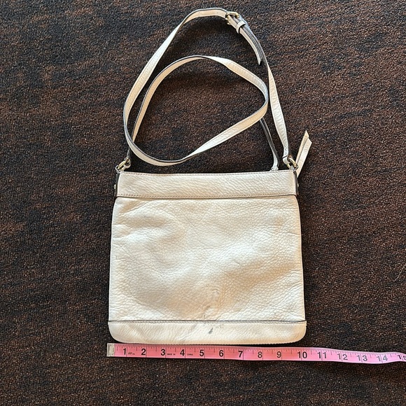 Kate Spade ♠️ Crossbody Bag 💼 - Picture 4 of 10